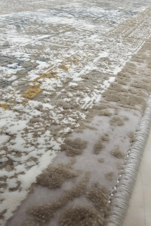 تصویر نزدیک از بافت ظریف فرش ماشینی مدرن