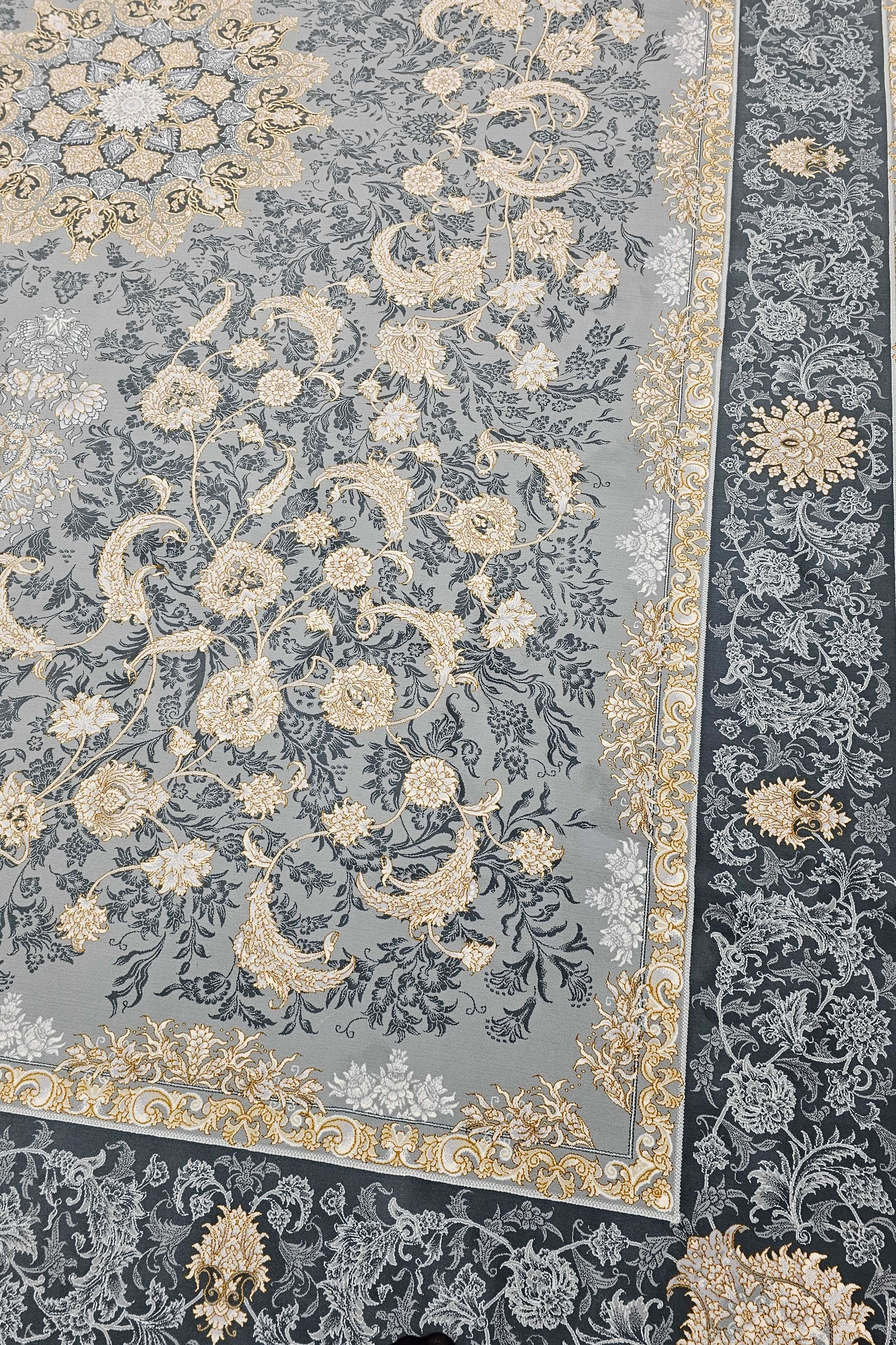 پرستش فیلی - عظیم زاده