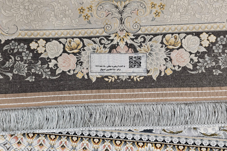 فرش مدرن کاشان با الگوی ویکتوریا ذغالی، انتخابی ایدهآل برای دکوراسیون داخلی