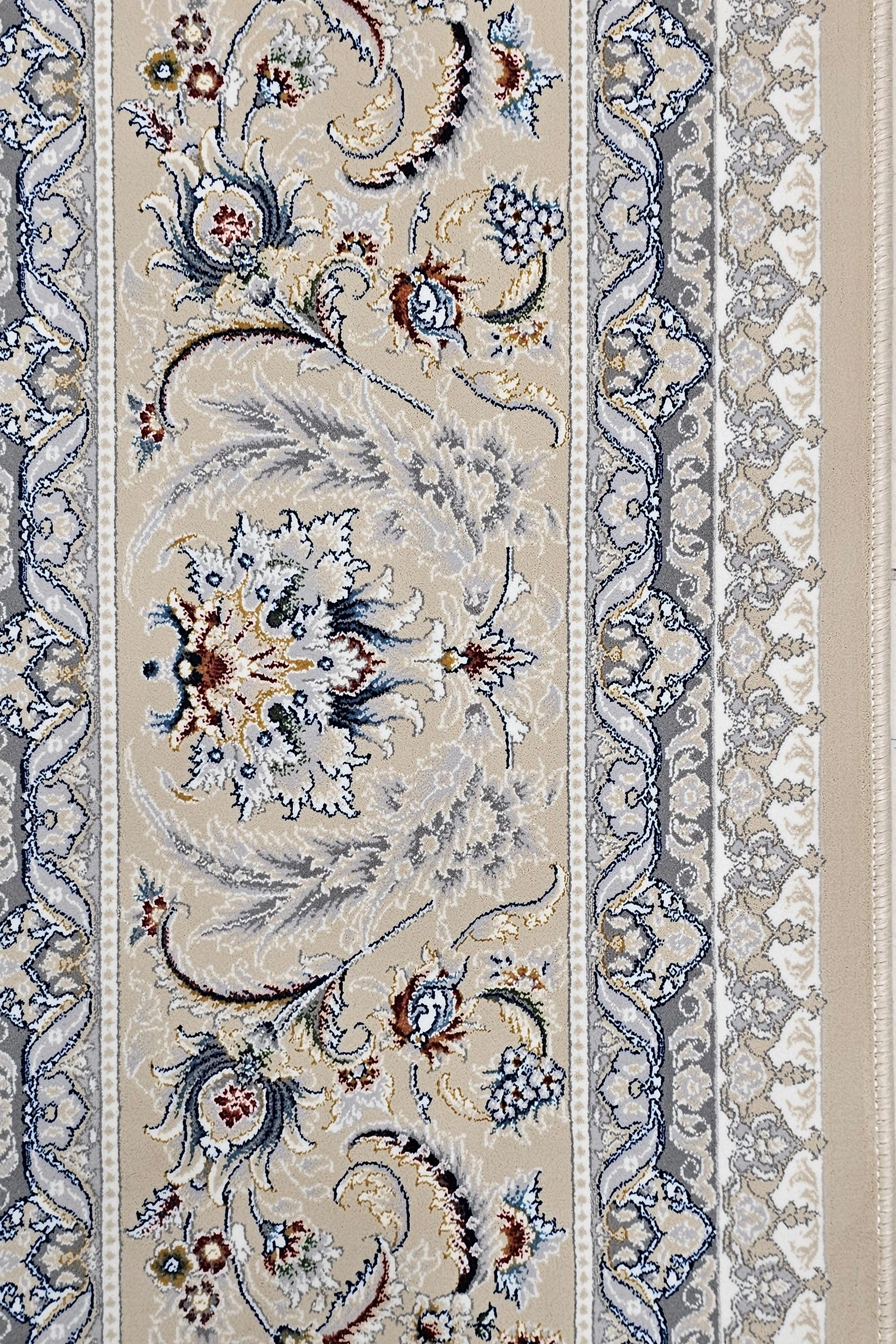 نایین بژ - بزرگان ایران