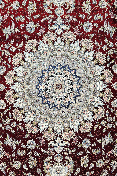 فرش 1200 شانه با نقشه تبریز کرم و حاشیه بژ، طراحی زیبا و بافت با کیفیت.