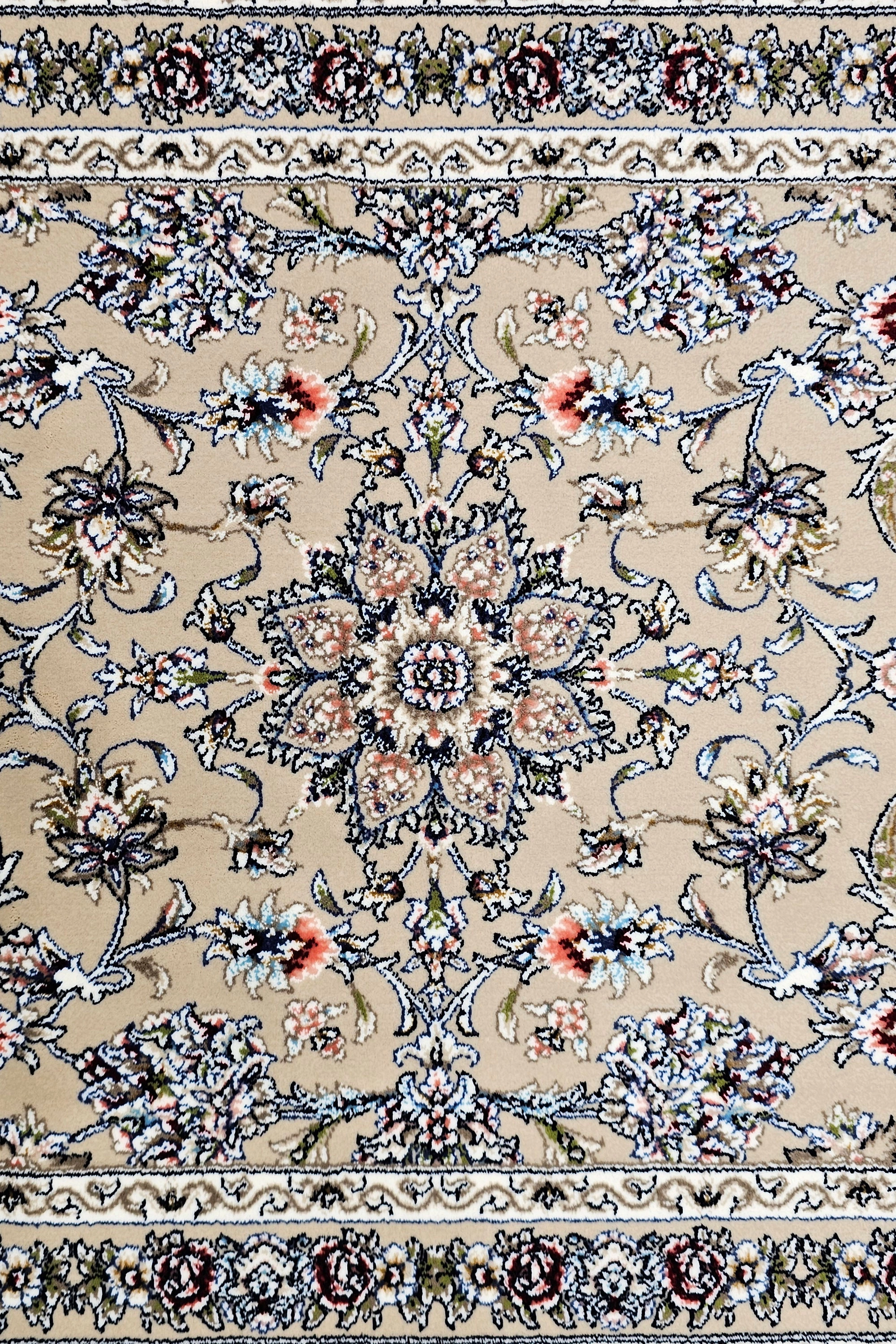 پادری 50×80 نقشه نگارین بژ در دکوراسیون ورودی منزل، هماهنگ با سبک کلاسیک.