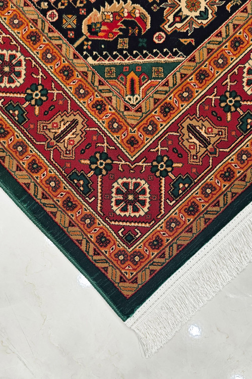 فرش طرح بلوچی هیوا کاشان کد 508 پهنشده در فضای پذیرایی با دکوراسیون ساده