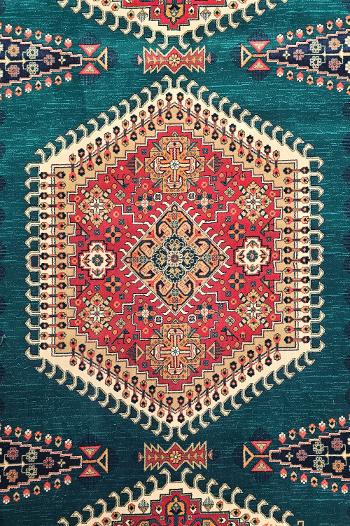 نمای پشت فرش 700 شانه طرح بلوچی هیوا کاشان برای نمایش دوام و کیفیت بافت