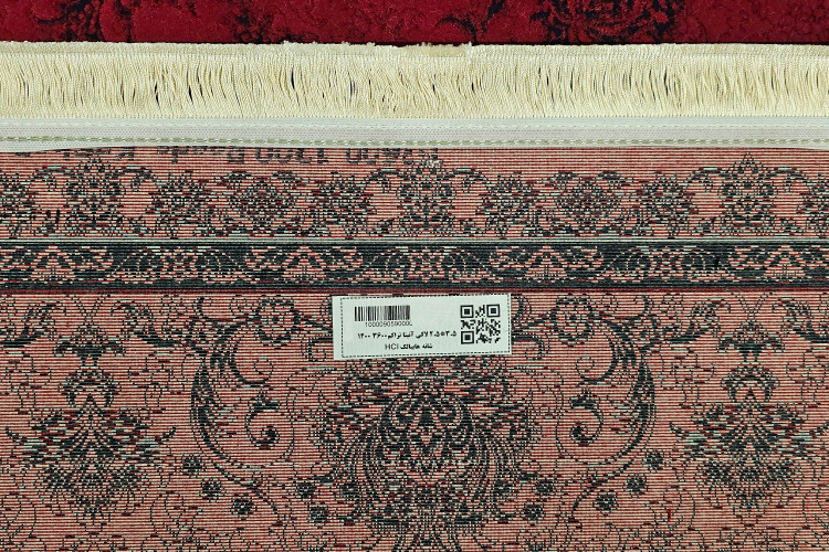 فرش 1200 شانه عظیمزاده با طراحی شیک و بافت نرم، مناسب فضاهای کلاسیک.