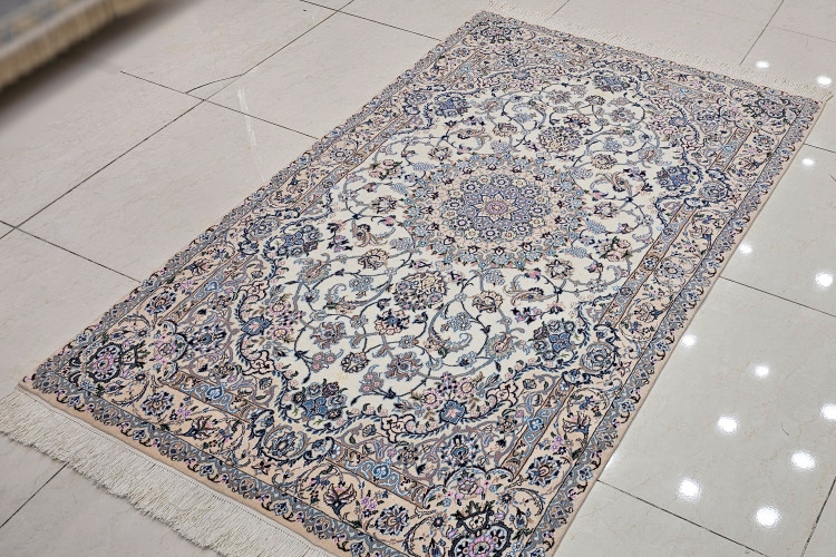 نمای کلی فرش دستبافت نائین | دستبافت نایین