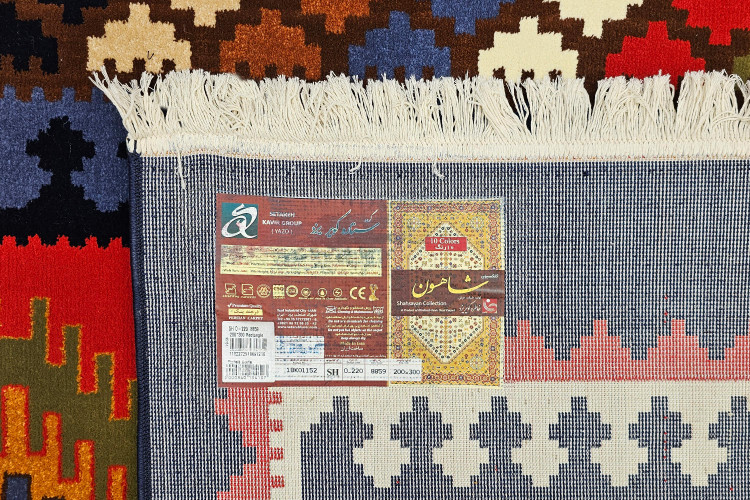 «گلیم ۳۵۰ شانه B056 ستاره کویر یزد طرح کلاسیک لاکی»