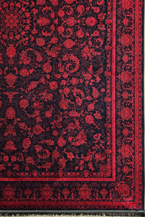 جزئیات دقیق فرش 1200 شانه نقشه آنیتا سرمه ای لاکی با نخ اکریلیک و تراکم بالا.