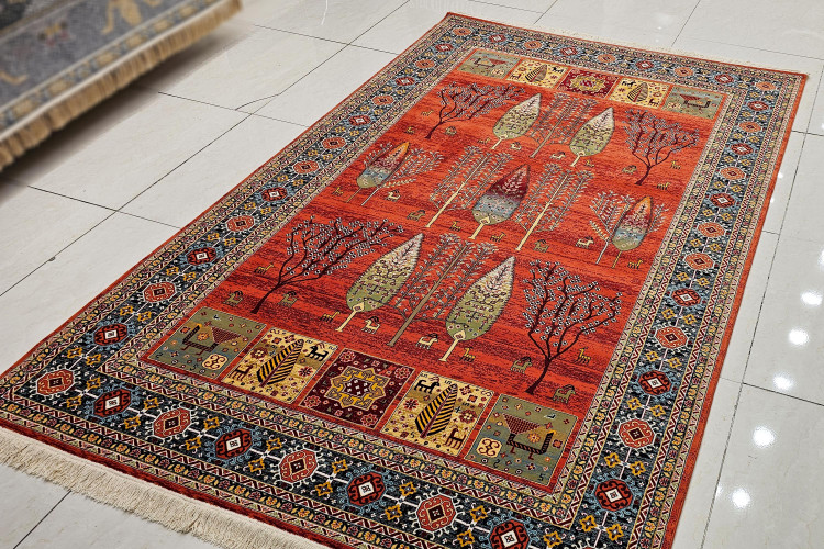 بافت دقیق و شفاف فرش روناسی ستاره کویر یزد