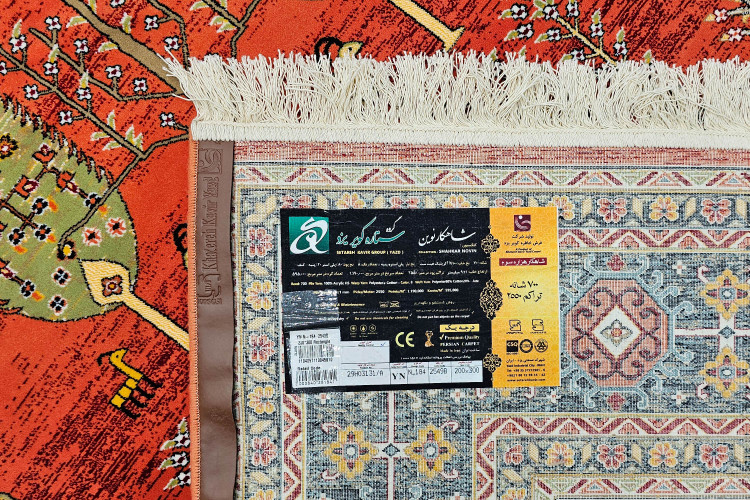 ترکیب رنگ و نقشه کلاسیک در فرش روناسی