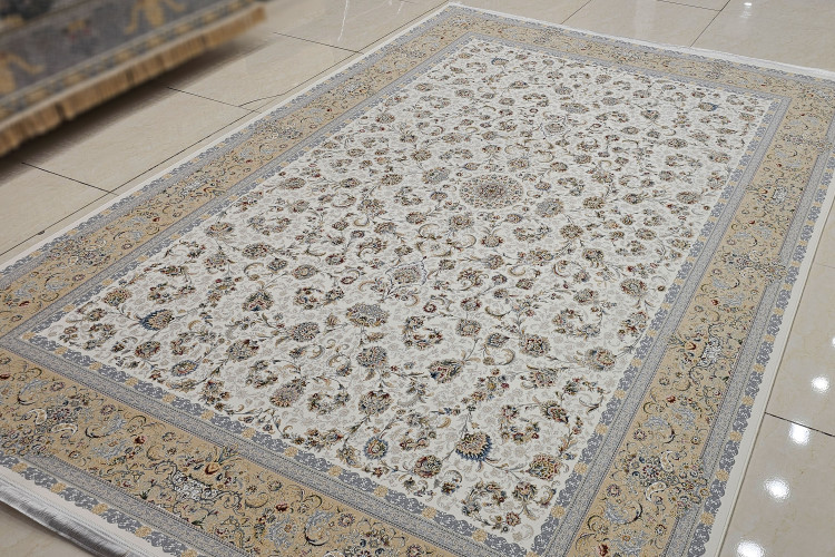 طرح گلدار سنتی در فرش لکسون کاشان ۱۵۰۰ شانه