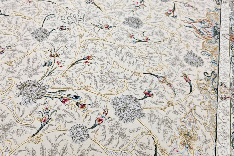 تصویر نزدیک از بافت افشان فرش سیندخت قیطران