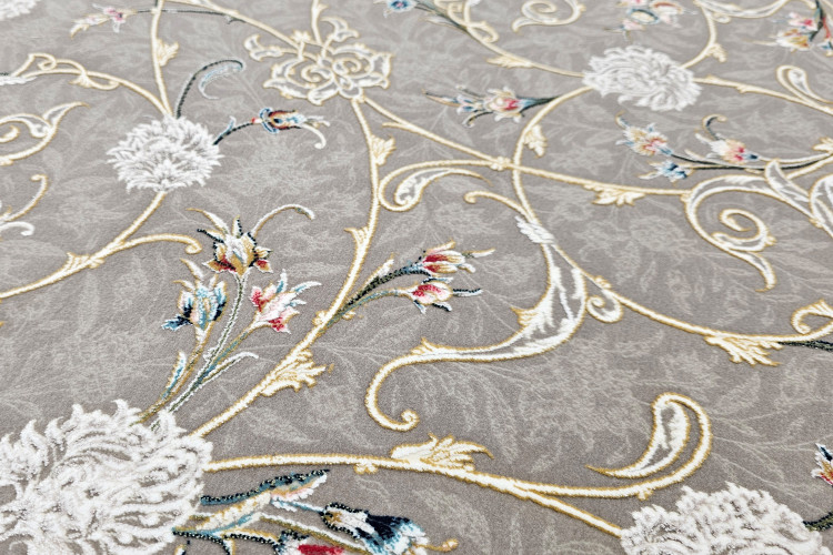 تصویر نزدیک از جزئیات فرش سیندخت رنگ سوسنی