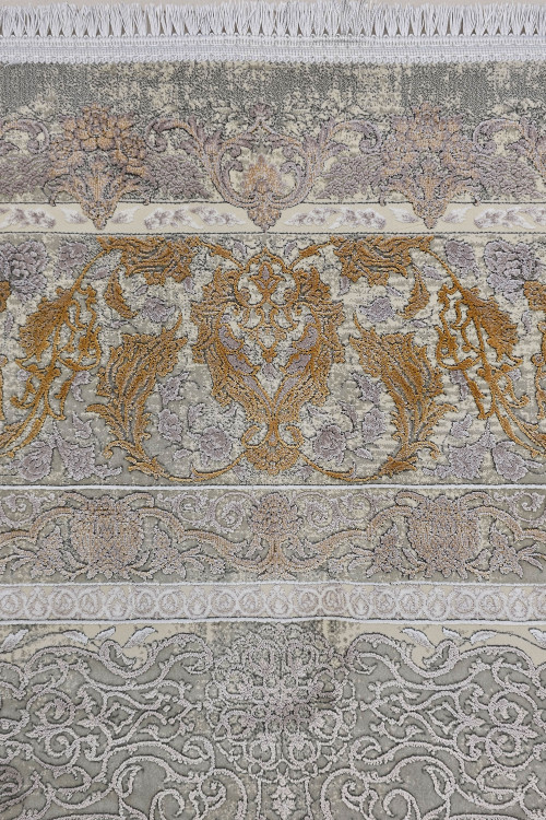 حاشیه متقارن و سنتی در فرش مژده فیلی