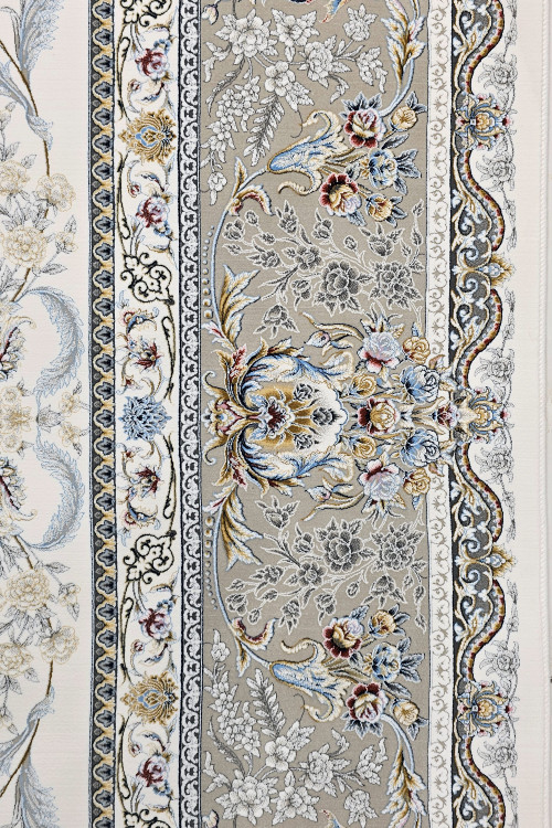 تصویر ترنج مرکزی فرش قیطران مدل چکاوک کرم