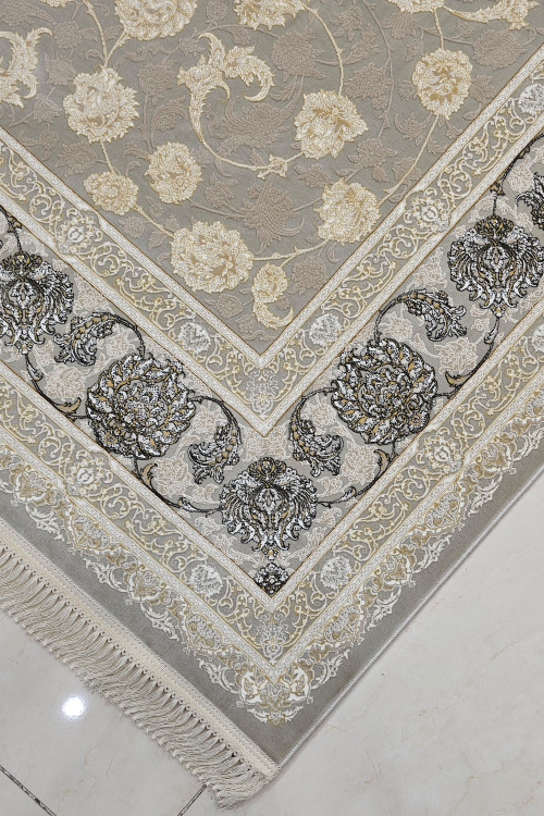 نمای نزدیک از ترنج مرکزی زرافشان فیلی