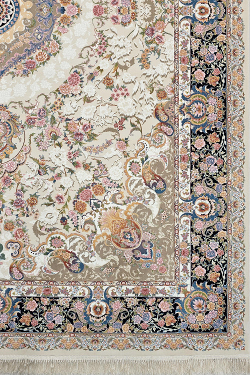 ترنج مرکزی و گلهای برجسته در فرش مدل 1080