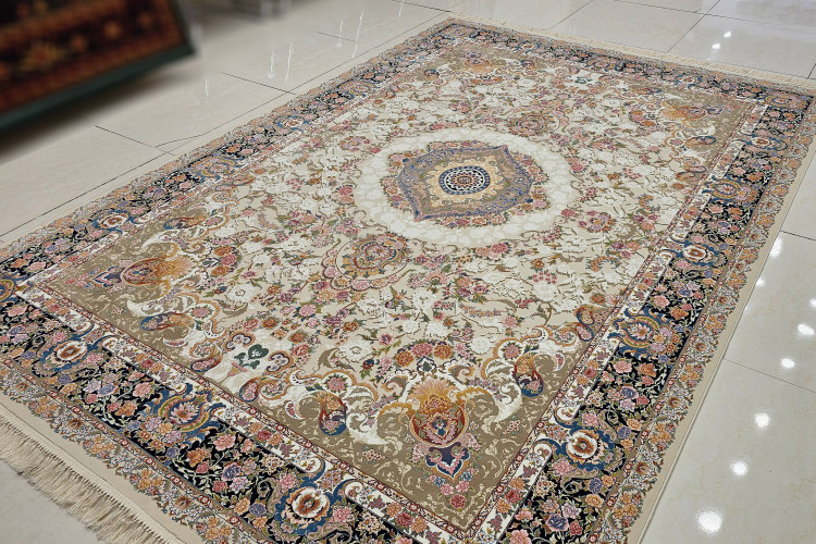 هماهنگی فرش با چیدمان مبلمان سنتی