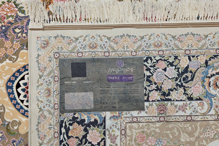 لبه فرش و ظرافت در پرداخت