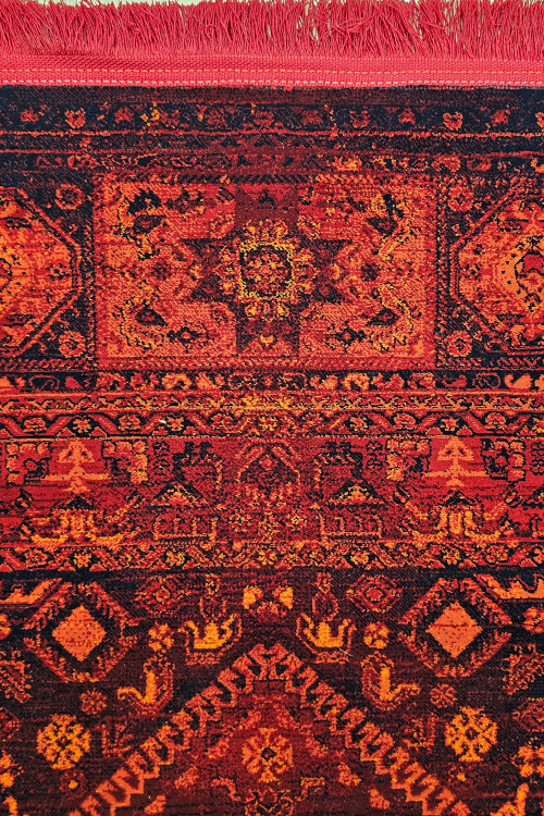 تصویر فرش ماشینی روناسی با طرح سنتی