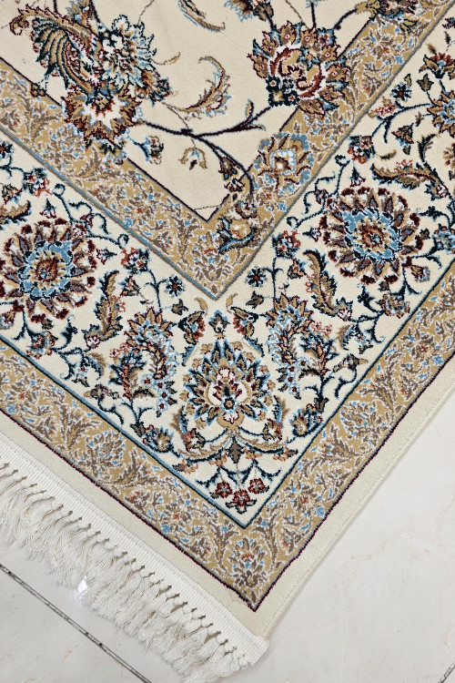 نمای نزدیک از فرش نقشه افشان زمرد مشهد 700 شانه