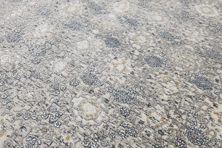 ترکیب فیلی با طرحهای سنتی در فرش قیطران