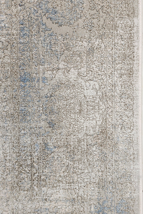 زمینه طوسی پتینه و نقشهای ظریف در فرش آوات