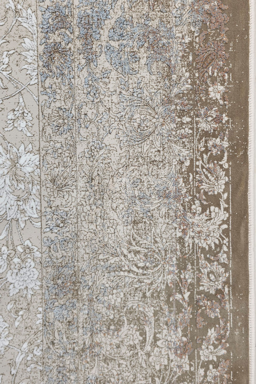 زمینه پتینهای و نقوش ملایم فرش