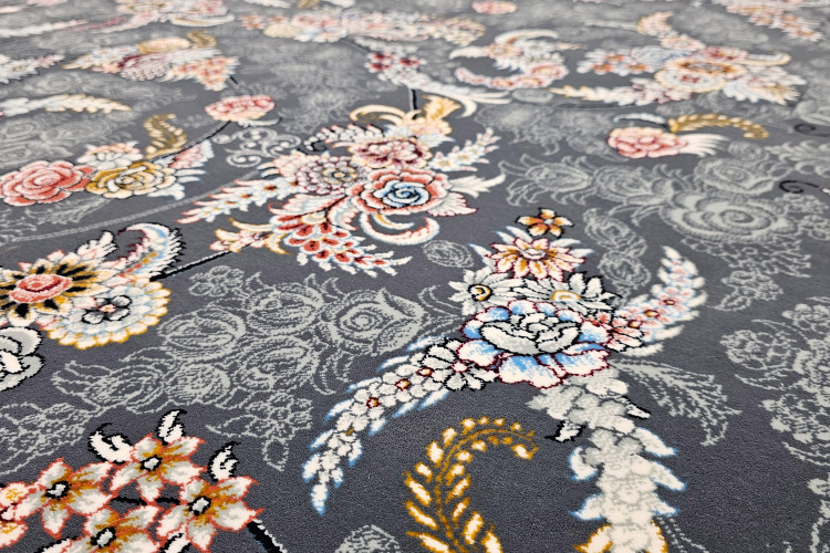 ترکیب رنگ خنثی با فرش دودی مدل آترین