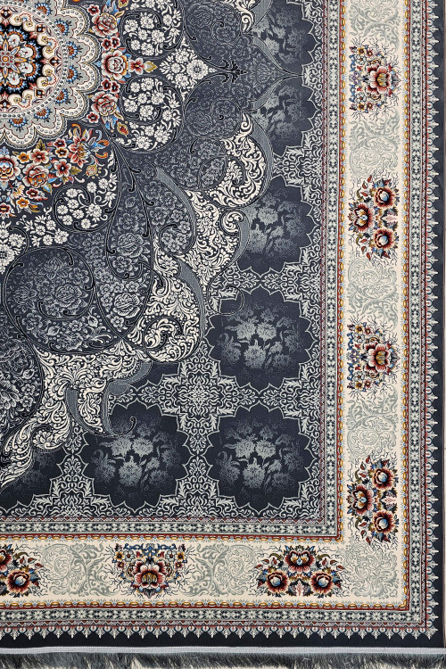 نمای کلی فرش چکاوک ستایش با طرح سنتی و رنگ ملایم