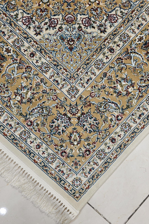 «فرش ماشینی زمرد مشهد 700 شانه طرح لچک-ترنج کرم»