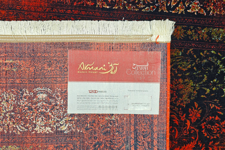 فرش کلاسیک لاکی مناسب دکوراسیون سنتی