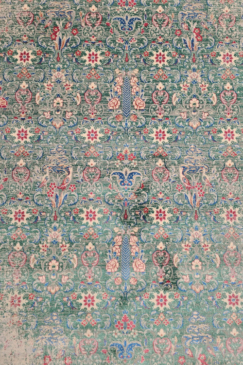 نمای نزدیک طرح و رنگ فرش سلطانآبادی سبز پتینه شده ivlhk rhgdk