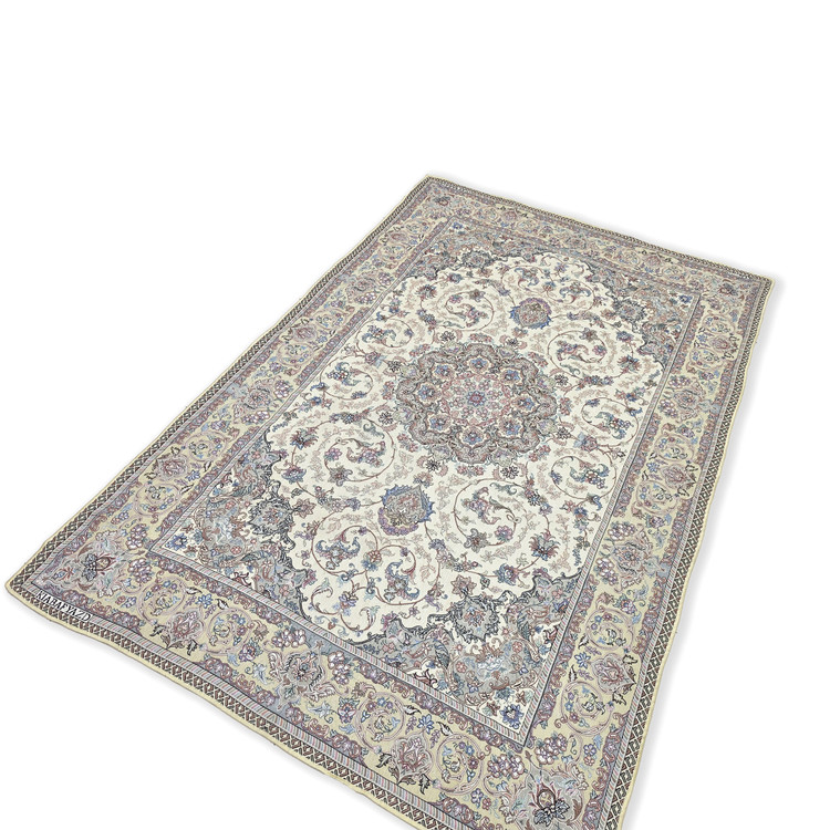 روفرشی قابل شستشو کیاباف یزد با رنگ ثابت مدل کرم